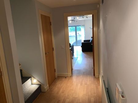 1 Bed Flat, Birmingham City Centre, B16 - Photo 5