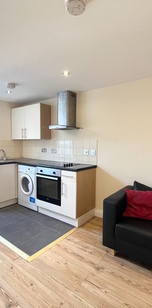 Studio Flat, Fosse Road North, LE3 - Photo 1