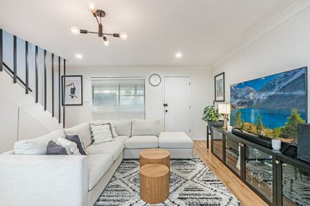 Prime Front Positioned Townhouse - Photo 2