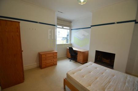 5 bedroom terraced house to rent - Photo 4