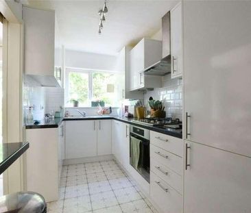 Moon Court, Lyme Farm Road, Lee, London, SE12 - Photo 4