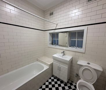 1/37 Railway Terrace, Lewisham NSW 2049 - Apartment For Rent | Domain - Photo 6