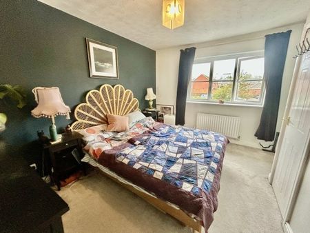 Frances Havergal Close, Leamington Spa, CV31 - Photo 5