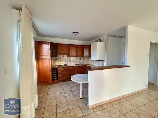 Location Appartement 3 pièces 76m² AUBIERE 63170 - Photo 1