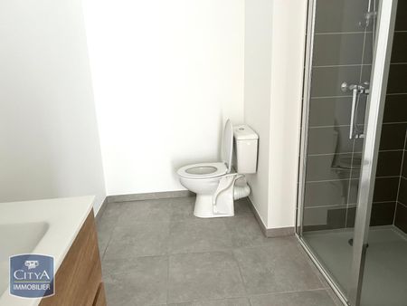 Location Appartement 2 pièces 50m² ST ETIENNE 42000 - Photo 4