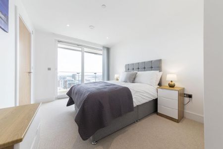 3 bedroom flat to rent - Photo 4