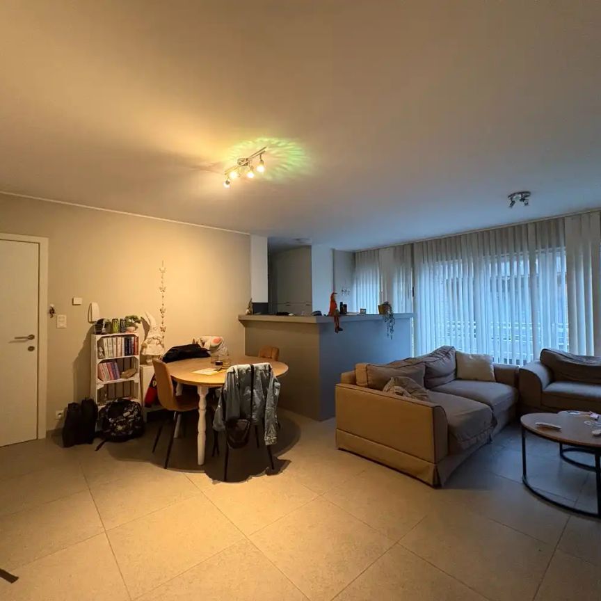 Lichtrijk appartement in het centrum van Torhout - Photo 1