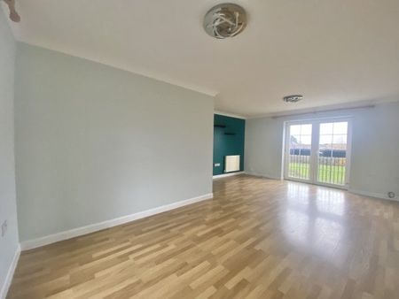 Maunder Close Chafford Hundred, Property for rent - Photo 4