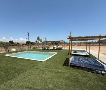 Luxury Villa for rent in Daimés, Spain - Photo 3