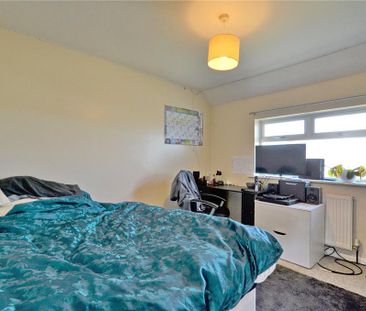 4 bedroom semi-detached house to rent - Photo 5