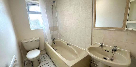 Essex Road, Watford - Photo 2