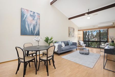 2/106 Brown Street, Heidelberg VIC 3084 - Photo 4