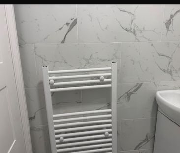 Studio Flat, The Close, LU3 - Photo 3
