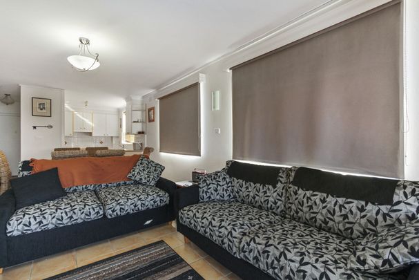 WATERFRONT FURNISHED APARTMENT - Photo 1