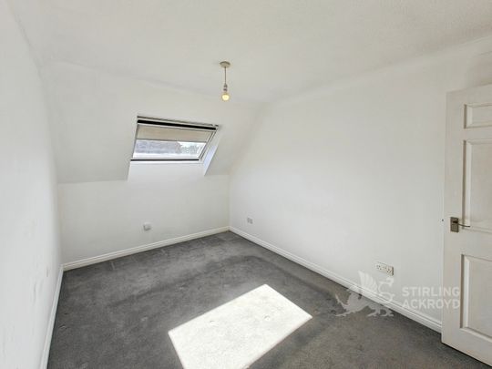 Warren Road, Guildford, Surrey, GU1 3NX - Photo 1