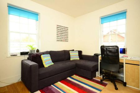 3 bedroom semi-detached house to rent - Photo 3