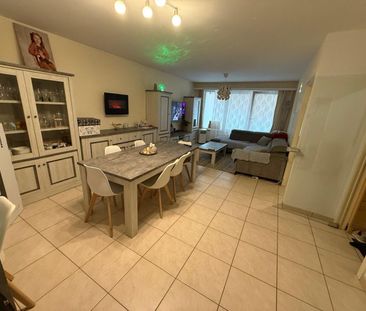 GELIJKVLOERSAPPARTEMENT + TUIN - Photo 1