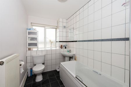 Fairfax Road, South Hampstead, London - Photo 4