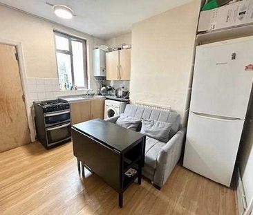 3 bedroom house share to rent - Photo 3