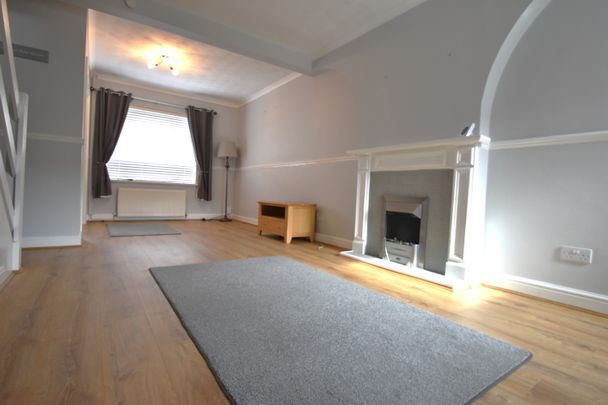 2 bedroom terraced house to rent - Photo 1
