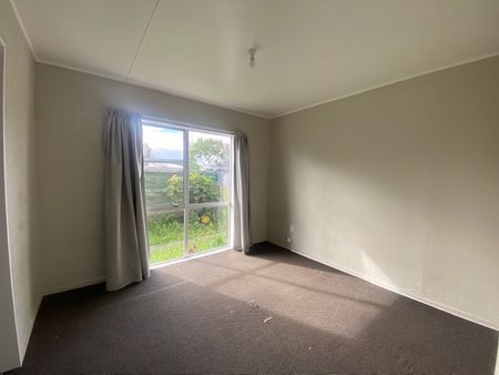 Ramsey Crescent, Flaxmere - Photo 3