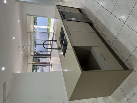 Available Now Large Modern Townhouse in Circa Metro, Nudgee - Photo 5