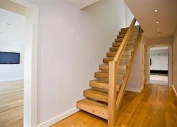 High End, Spacious 3 bedroom house in Putney Common, SW15 - Photo 5