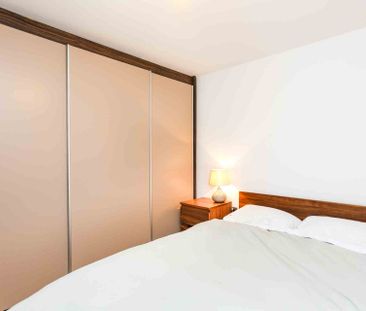 Price £2,300 pcm - Available 01/05/2026 - Furnished - Photo 3