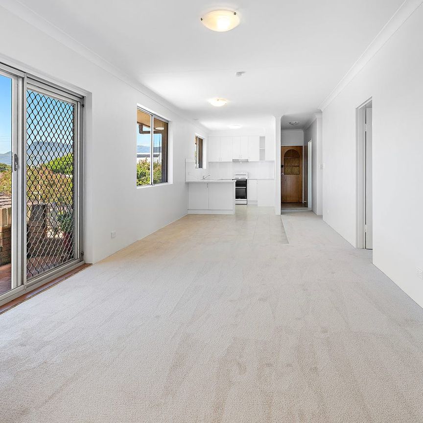 Top Floor Living with Views - Photo 1