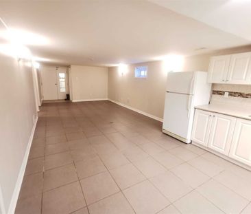 For Lease - 727 Hewson Drive, Pickering, Ontario - Photo 3