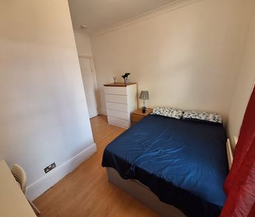 Room in a Shared Flat, Willsden Green, NW2 - Photo 5