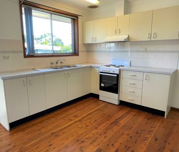 Neat & Tidy 1 bedroom unit in Small Block of Four - Photo 2