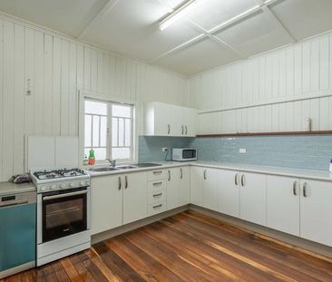 32B Walker Street, Walkervale QLD 4670 - House For Rent - $530 | Do... - Photo 2