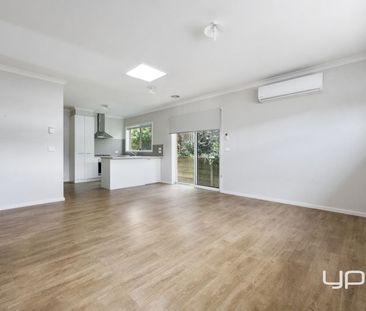 Modern Unit in Popular Suburb - Photo 2