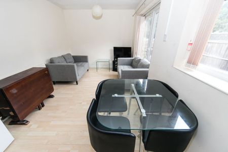 Springbank Crescent, Headingley, Leeds - Photo 4