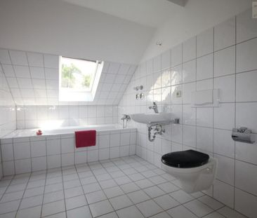 3-Raum-Dachgeschosswohnung im Zentrum von Annaberg! - Photo 4