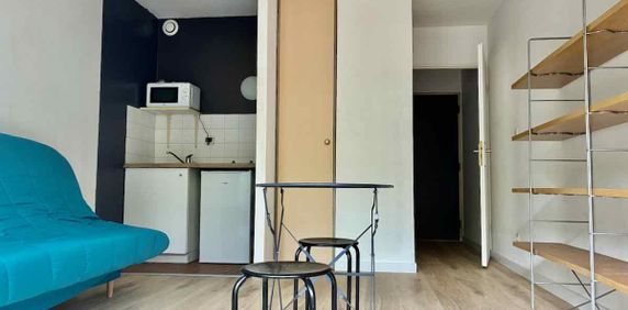 Location Appartement 1 pièce 23m² BORDEAUX 33000 - Photo 2