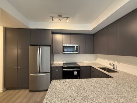 For Lease - 18 Lytham Green Circle Unit# 24, Newmarket, Ontario - Photo 4