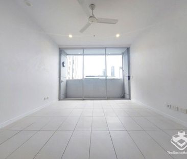 One Bedroom Apartment in the South Brisbane!!! - Photo 1