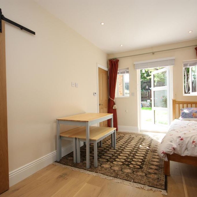 Long Drive, East Acton, London, W3 7PD - Photo 1