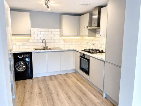 2 bedroom apartment to rent - Photo 4