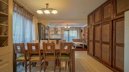 Proprietate pe 2 nivele, în casă, de închiriat – Str... - Photo 4