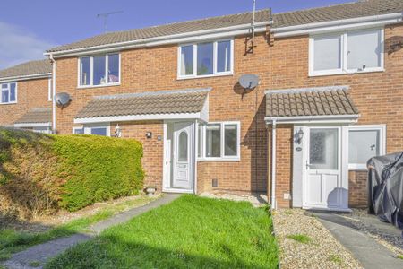 2 bedroom terraced house to rent - Photo 4