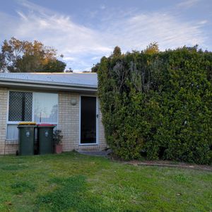 Wynnum West - Photo 3