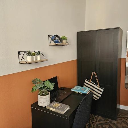 Carrer de Balmes, Barcelona, Catalonia 08007 - Photo 2