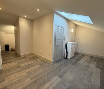 Quilters Way, Stoke Mandeville, AYLESBURY - Photo 1