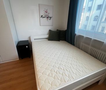 Modern eingerichtete 1-Zimmer Wohnung mit idealer Anbindung - Foto 1