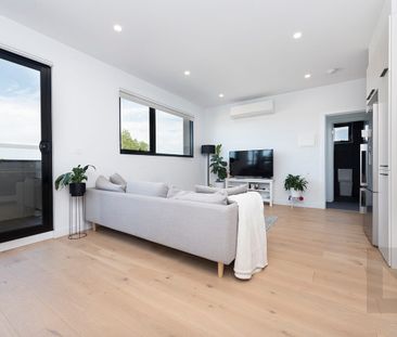 Two-Bedroom Apartment in Prime Yarraville Location - Photo 1