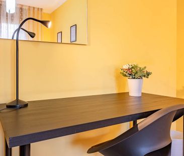 Via Paolo Rotta, Milan, Lombardy 20162 - Photo 4