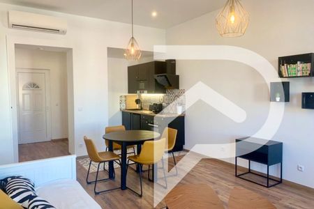 À LOUER - Studio Meublé de 32,16 m² en Rez-de-Chaussée - Photo 4